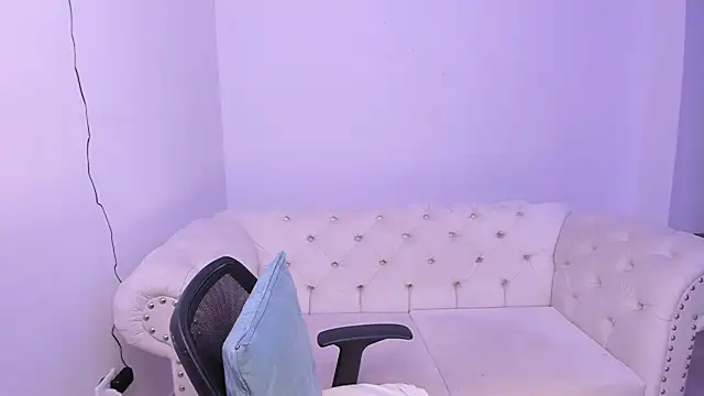 Santiago huntt online show from January 2025 09:30:02 PM