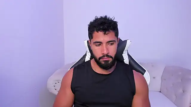 Santiago huntt online show from February 2026 09:00:01 PM