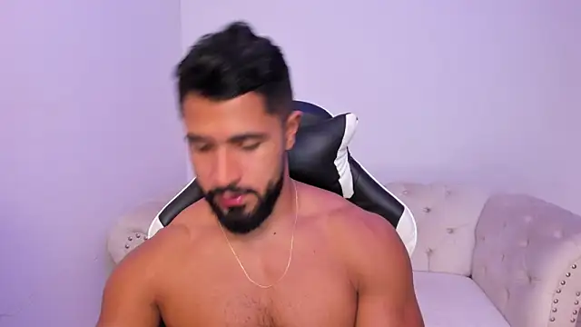 Santiago huntt online show from February 2026 08:53:02 PM