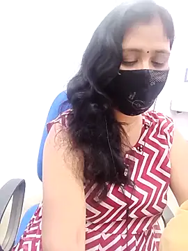 Lucky-Deepthi online show from March 2025 10:49:01 PM