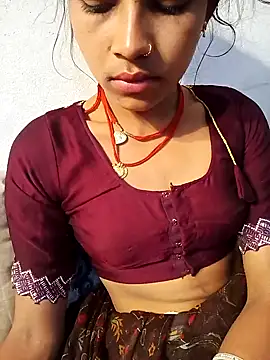 Snapshot of Amaya_Bajwa chatting on February 2025 10:32:01 PM Amaya Bajwa online show from February 2025 10:32:01 PM