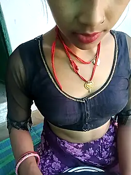 Snapshot of Amaya_Bajwa chatting on February 2025 07:34:01 AM Amaya Bajwa online show from February 2025 07:34:01 AM