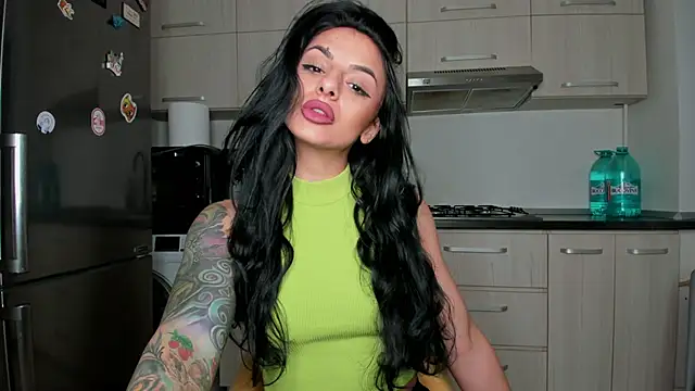 Snapshot of NNNoire chatting on February 2025 03:08:02 PM NNNoire online show from February 2025 03:08:02 PM