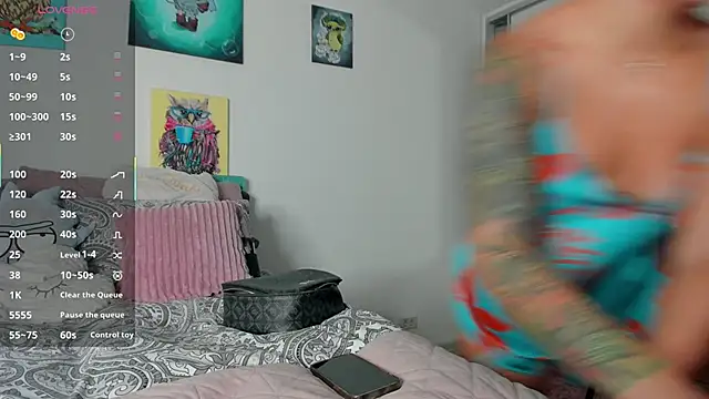 Snapshot of NNNoire chatting on October 2025 12:37:02 PM NNNoire online show from October 2025 12:37:02 PM