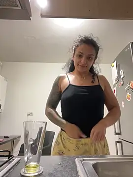 Snapshot of NNNoire chatting on October 2025 04:47:01 PM NNNoire online show from October 2025 04:47:01 PM