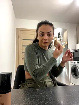 Snapshot of NNNoire chatting on October 2025 08:22:02 AM NNNoire online show from October 2025 08:22:02 AM