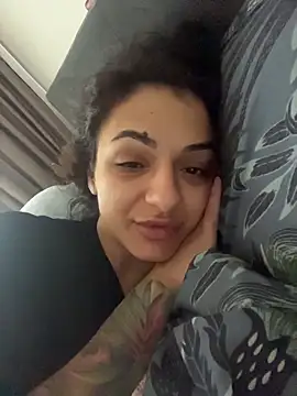 Snapshot of NNNoire chatting on November 2025 11:23:02 AM NNNoire online show from November 2025 11:23:02 AM