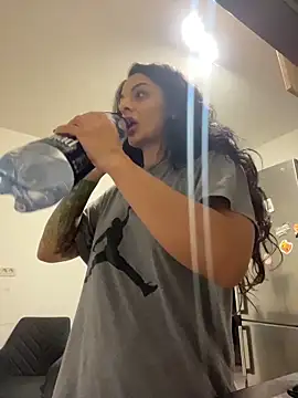 Snapshot of NNNoire chatting on November 2025 02:48:02 PM NNNoire online show from November 2025 02:48:02 PM