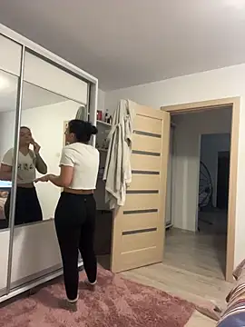 Snapshot of NNNoire chatting on November 2025 10:15:01 AM NNNoire online show from November 2025 10:15:01 AM