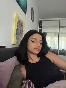 Snapshot of NNNoire chatting on November 2025 01:43:03 PM NNNoire online show from November 2025 01:43:03 PM