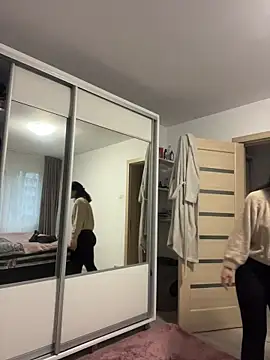 Snapshot of NNNoire chatting on November 2025 08:13:01 AM NNNoire online show from November 2025 08:13:01 AM