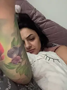 Snapshot of NNNoire chatting on December 2025 12:58:02 PM NNNoire online show from December 2025 12:58:02 PM