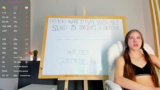 sara  jones gh online show from February 2025 10:42:02 PM