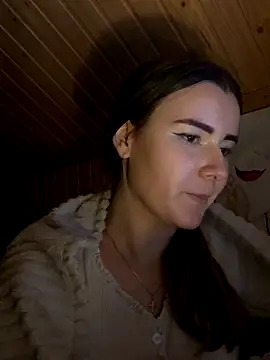 mewKate online show from November 2025 10:12:01 PM