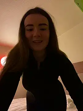 mewKate online show from March 2026 07:31:01 PM