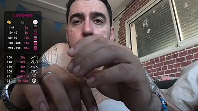 thefrenchkiss25 online show from April 2026 05:02:02 PM