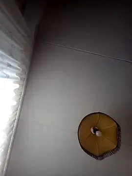 Lauren Amabel online show from October 2025 12:06:02 PM