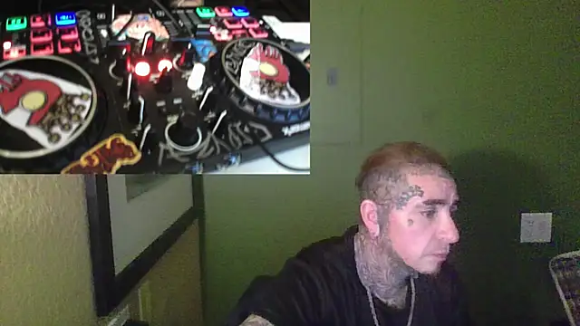 justthetip4209 online show from March 2025 10:10:01 PM