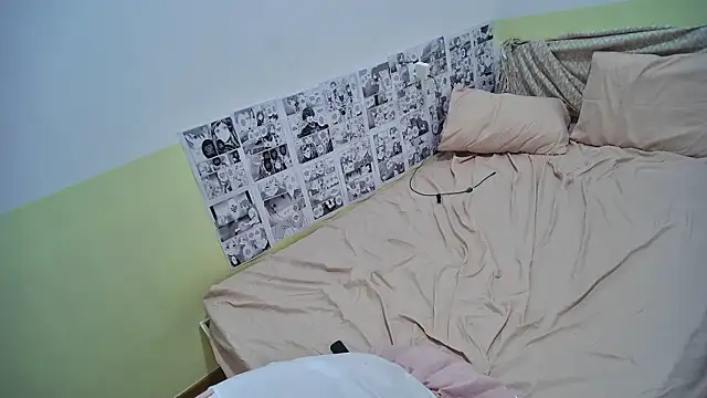 ashleyXthaur  online show from February 2025 09:58:01 PM