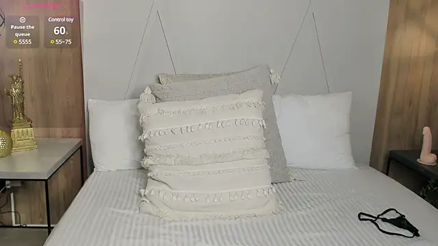 Blue Angell online show from January 2025 02:06:01 PM