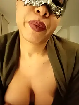 Snapshot of h4cDesy chatting on January 2025 06:16:02 PM h4cDesy online show from January 2025 06:16:02 PM