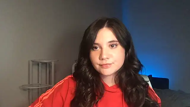 Snapshot of kylienotjenner chatting on March 2025 04:20:02 AM kylienotjenner online show from March 2025 04:20:02 AM