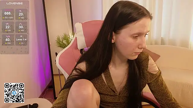 Snapshot of mon_lola chatting on January 2025 12:37:02 PM mon lola online show from January 2025 12:37:02 PM