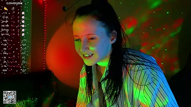 Snapshot of mon_lola chatting on March 2025 05:50:01 PM mon lola online show from March 2025 05:50:01 PM