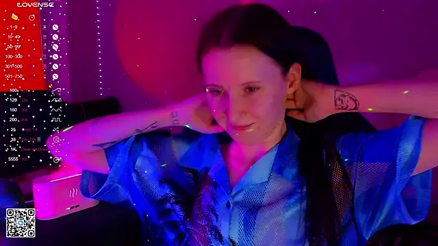 Snapshot of mon_lola chatting on March 2025 02:18:02 PM mon lola online show from March 2025 02:18:02 PM