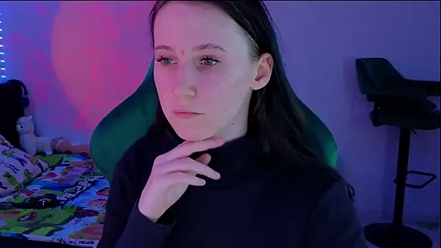 Snapshot of mon_lola chatting on March 2025 05:49:01 PM mon lola online show from March 2025 05:49:01 PM