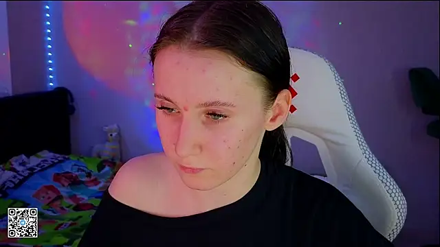 Snapshot of mon_lola chatting on March 2025 05:50:02 PM mon lola online show from March 2025 05:50:02 PM