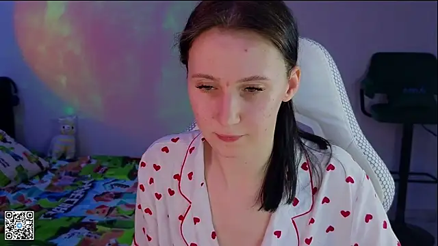 Snapshot of mon_lola chatting on March 2025 05:24:02 PM mon lola online show from March 2025 05:24:02 PM