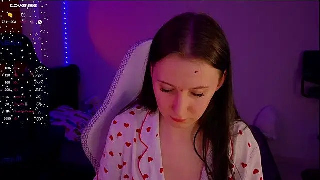 Snapshot of mon_lola chatting on March 2025 08:43:01 PM mon lola online show from March 2025 08:43:01 PM