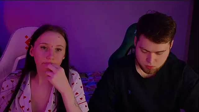 Snapshot of mon_lola chatting on March 2025 11:50:02 PM mon lola online show from March 2025 11:50:02 PM