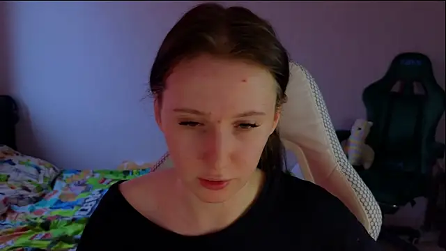 Snapshot of mon_lola chatting on March 2025 10:38:01 AM mon lola online show from March 2025 10:38:01 AM