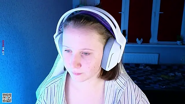 Snapshot of mon_lola chatting on October 2025 04:26:02 PM mon lola online show from October 2025 04:26:02 PM