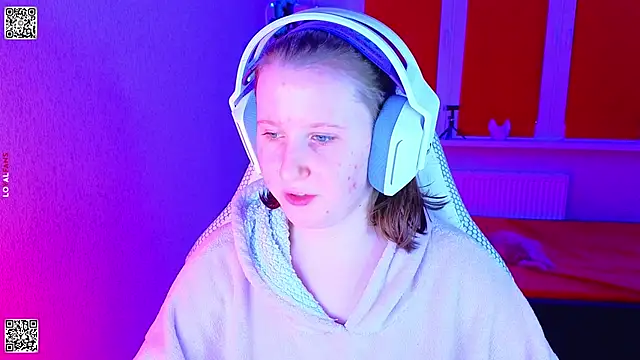 Snapshot of mon_lola chatting on November 2025 04:55:01 PM mon lola online show from November 2025 04:55:01 PM