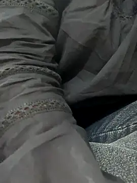 Red-Magic-25 online show from November 2025 06:47:01 AM