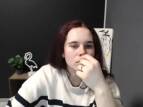 Snapshot of mini_girly chatting on January 2025 02:48:01 PM mini girly online show from January 2025 02:48:01 PM