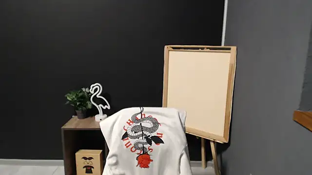 Snapshot of mini_girly chatting on February 2025 04:35:01 PM mini girly online show from February 2025 04:35:01 PM