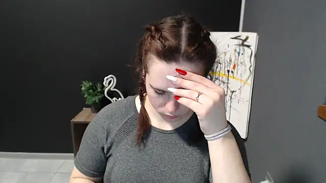 Snapshot of mini_girly chatting on February 2025 01:55:02 PM mini girly online show from February 2025 01:55:02 PM