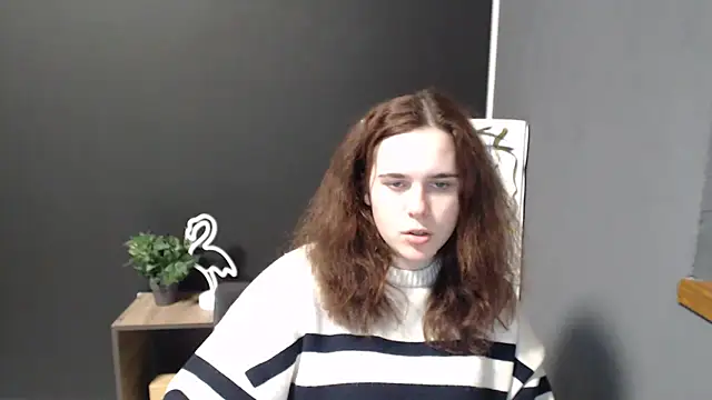 Snapshot of mini_girly chatting on February 2025 03:38:01 PM mini girly online show from February 2025 03:38:01 PM