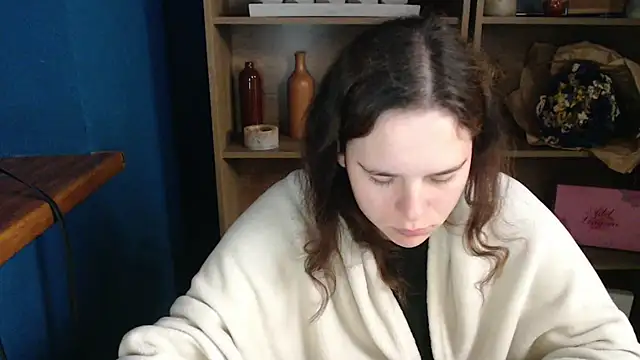 Snapshot of mini_girly chatting on October 2025 06:41:02 AM mini girly online show from October 2025 06:41:02 AM