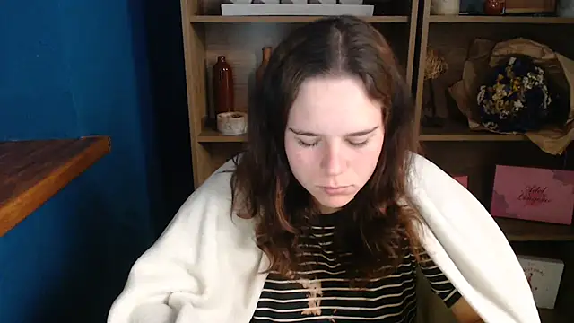 Snapshot of mini_girly chatting on October 2025 06:53:02 AM mini girly online show from October 2025 06:53:02 AM