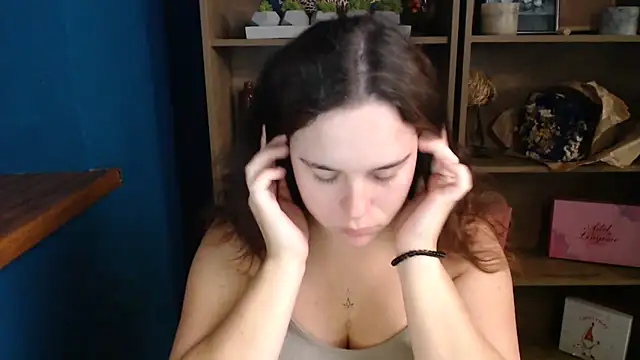 Snapshot of mini_girly chatting on October 2025 09:28:02 AM mini girly online show from October 2025 09:28:02 AM