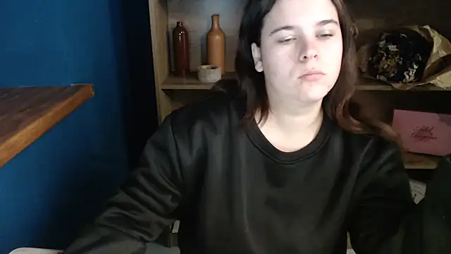 Snapshot of mini_girly chatting on October 2025 05:49:02 AM mini girly online show from October 2025 05:49:02 AM