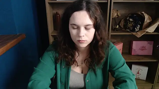 Snapshot of mini_girly chatting on October 2025 12:38:02 PM mini girly online show from October 2025 12:38:02 PM