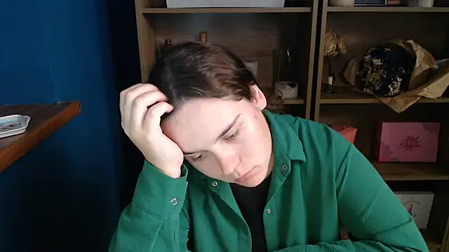 Snapshot of mini_girly chatting on October 2025 03:34:01 PM mini girly online show from October 2025 03:34:01 PM