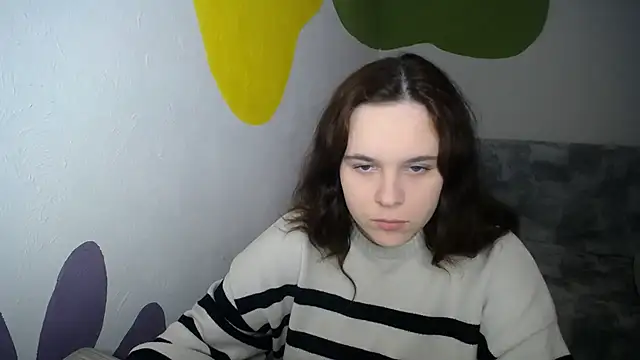 Snapshot of mini_girly chatting on December 2025 01:09:02 PM mini girly online show from December 2025 01:09:02 PM