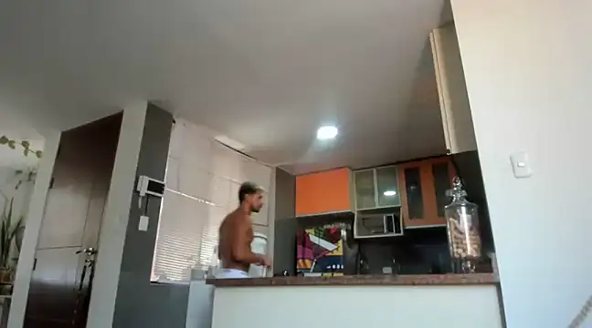 Snapshot of HOTLATINO2025 chatting on January 2025 03:04:02 PM HOTLATINO2025 online show from January 2025 03:04:02 PM